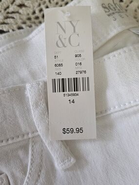 New York & Company White Women’s Jeans - Classic Fit